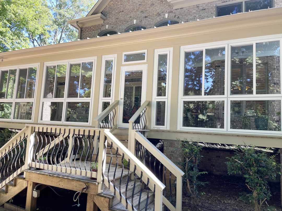 4-season insulated sunroom